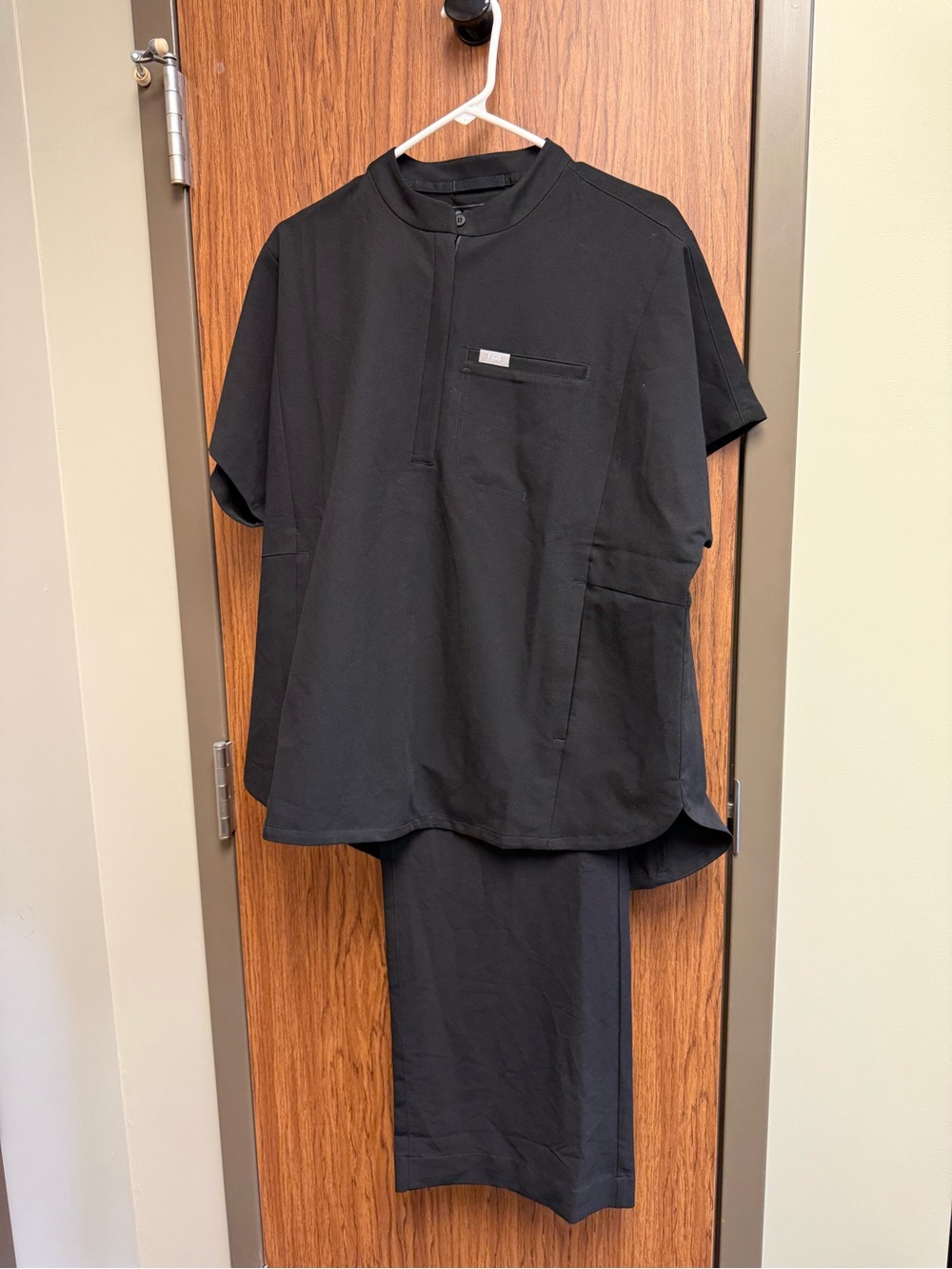 Black Figs set size XL-Tall